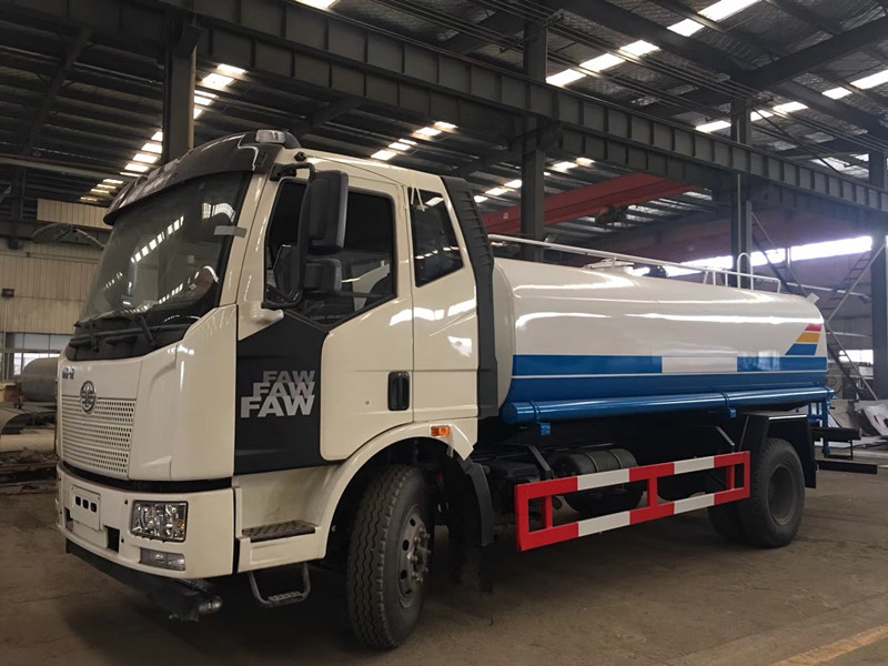 �|�L(f��ng)12����ˮ܇��12����ˮ܇�S�҃r(ji��)�񣬳�����ˮ܇�N�ۏS��