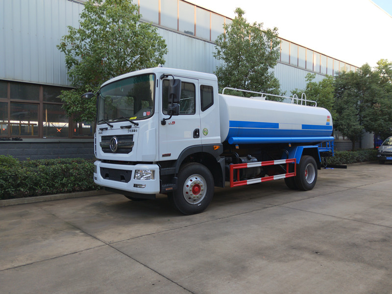 15����ˮ܇�r(ji��)�񣬖|�L(f��ng)15����ˮ܇�N������������15����ˮ܇�S��ֱ�N