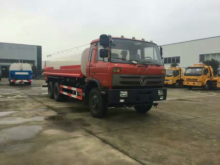 ���ݞ�ˮ܇��r���a(ch��n)Ʒ�r�񣬖|�L(f��ng)��ˮ܇�S��ֱ�N