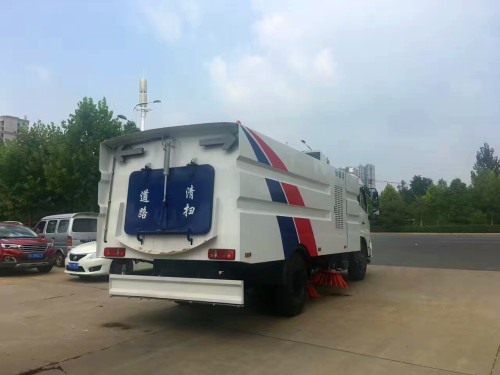 東風(fēng)道路清掃車 東風(fēng)道路清掃車
