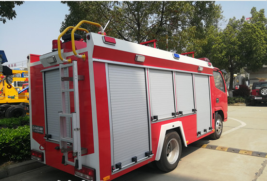 �|�L(f��ng)С������܇(ch��)-�{(l��n)������܇(ch��)