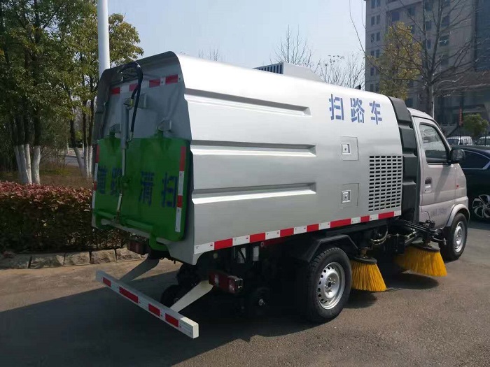 �L(zh��ng)��С�͵�·��·܇-С�͒�·܇