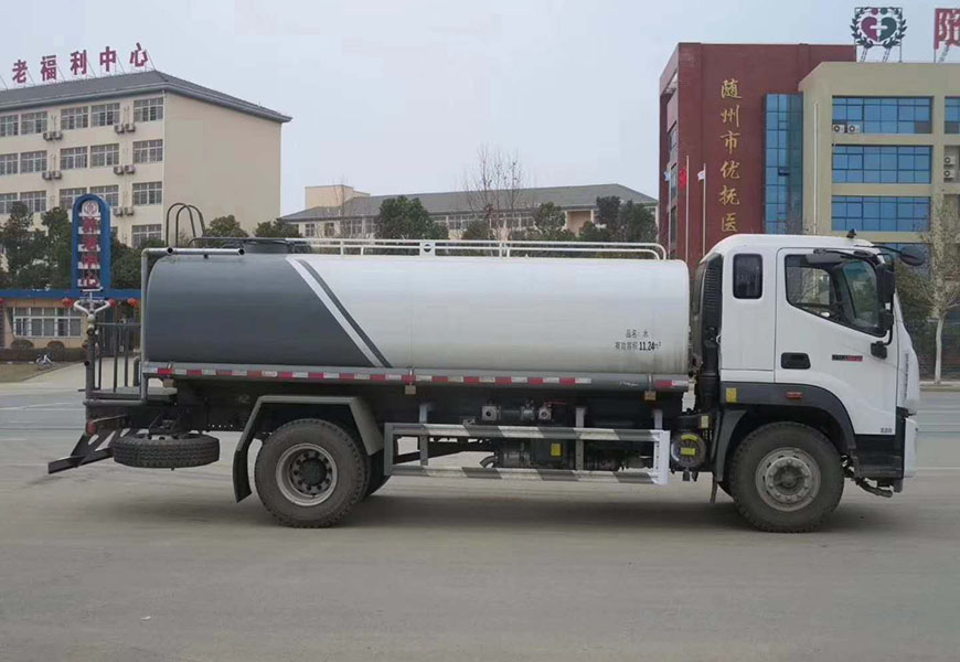 ����15������ES5��ˮ܇����D