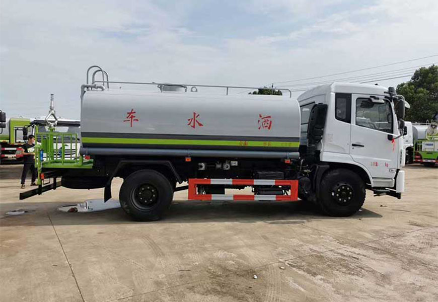 �|�L(f��ng)�S��(zhu��n)12����ˮ܇(ch��)����D